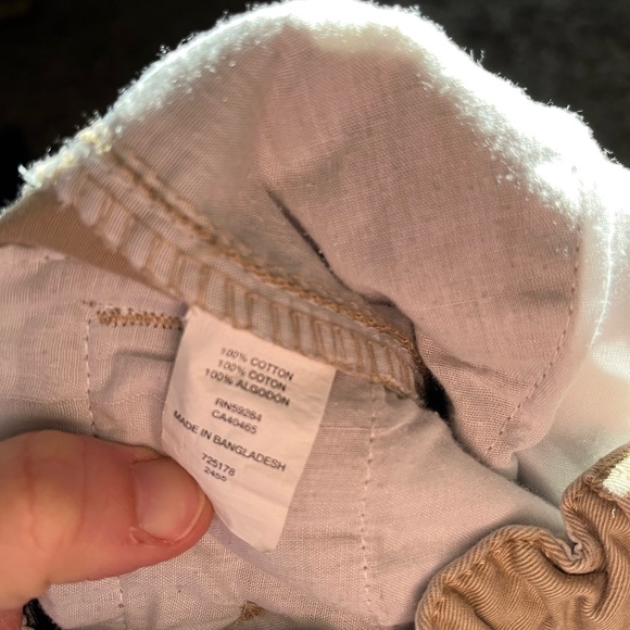 Children’s Place Boy Khaki Dress Pant in Beige size 8, EUC - Picture 7 of 7